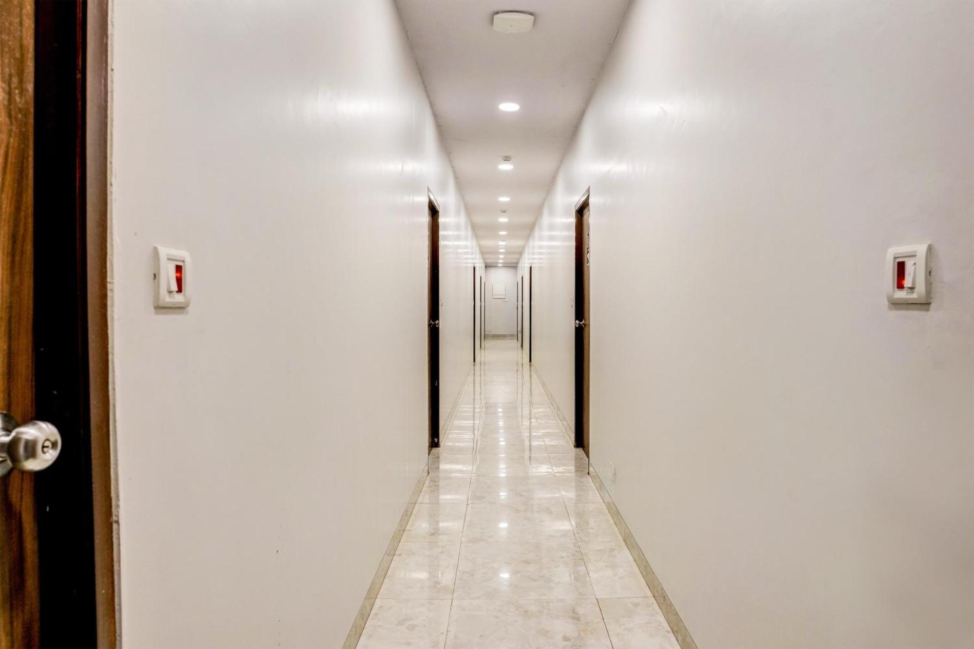 Hotel O Didar House Navi Mumbai Exteriör bild
