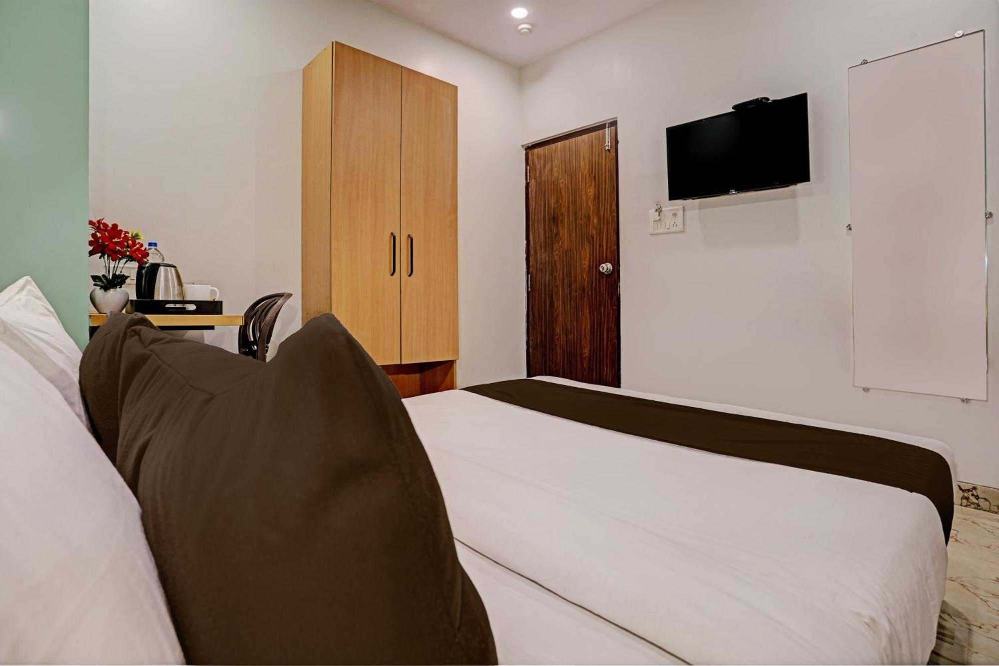 Hotel O Didar House Navi Mumbai Exteriör bild